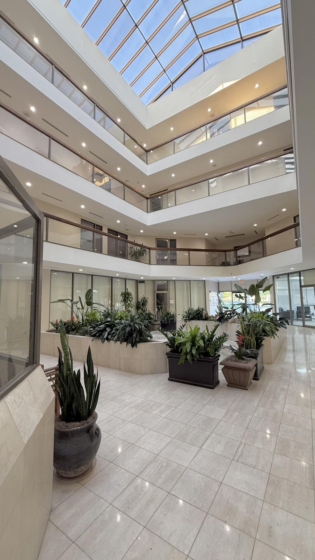 631 Us Highway 1, Unit 404, North Palm Beach, FL 33408 Photo