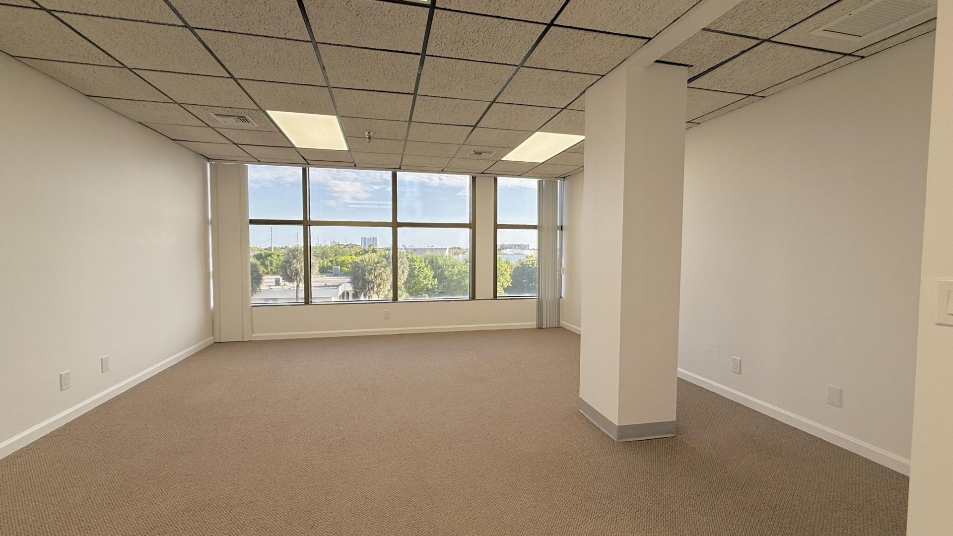 631 Us Highway 1, Unit 404, North Palm Beach, FL 33408 Photo