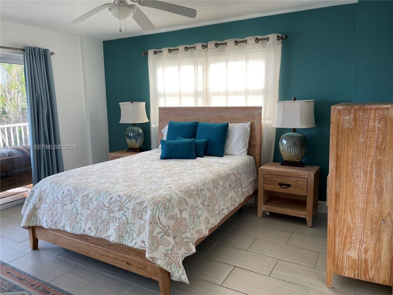 400 Golden Isles Dr , Unit 10, Hallandale Beach, FL 33009 Photo