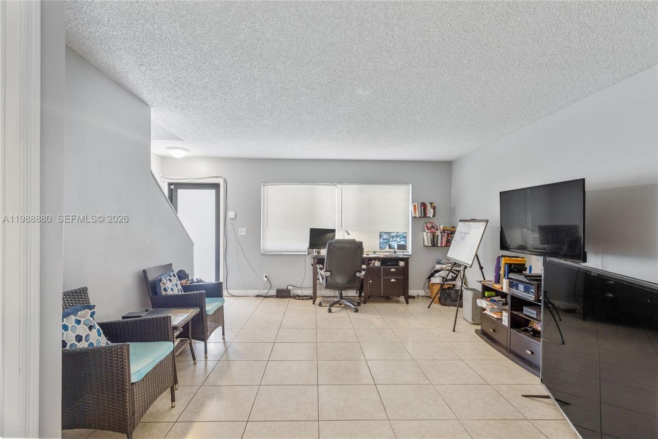 2260 NW 59th Way, Lauderhill, FL 33313 Photo