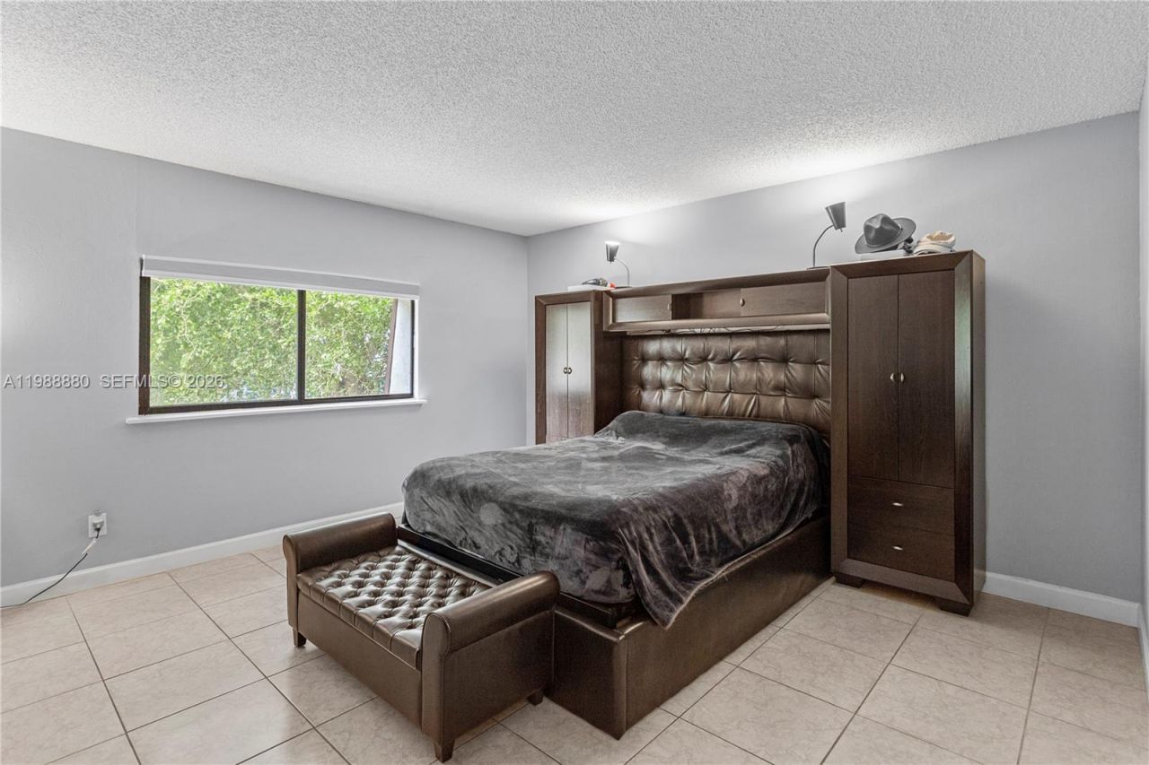 2260 NW 59th Way, Lauderhill, FL 33313 Photo