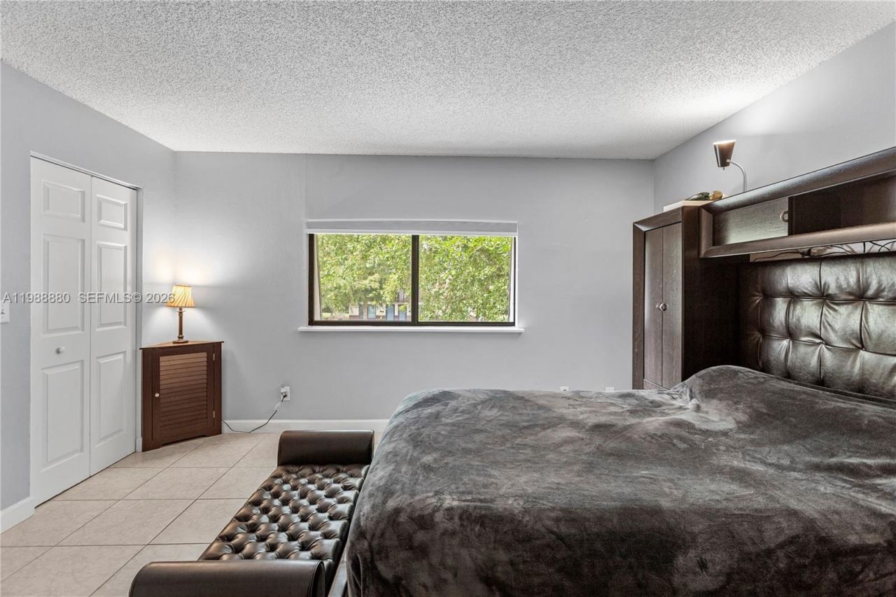 2260 NW 59th Way , Lauderhill, FL 33313 Photo