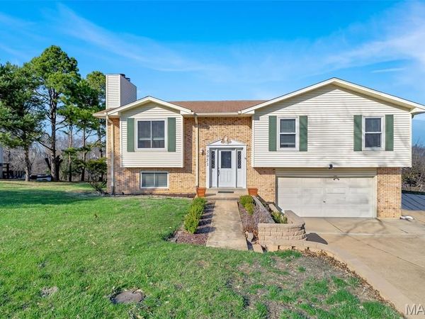 5051 Lancelot Lane , High Ridge, MO 63049
