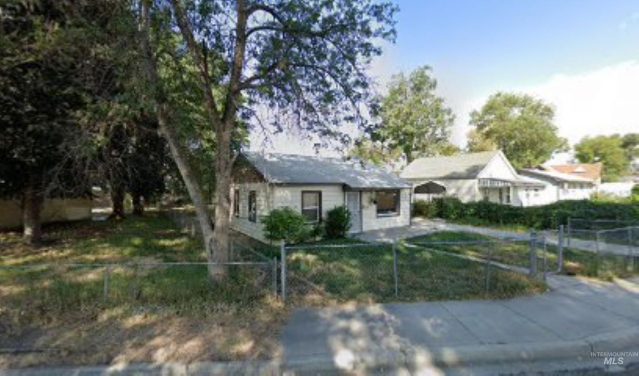 485 S 2nd East, Mountain Home, ID 83647 Main Photo