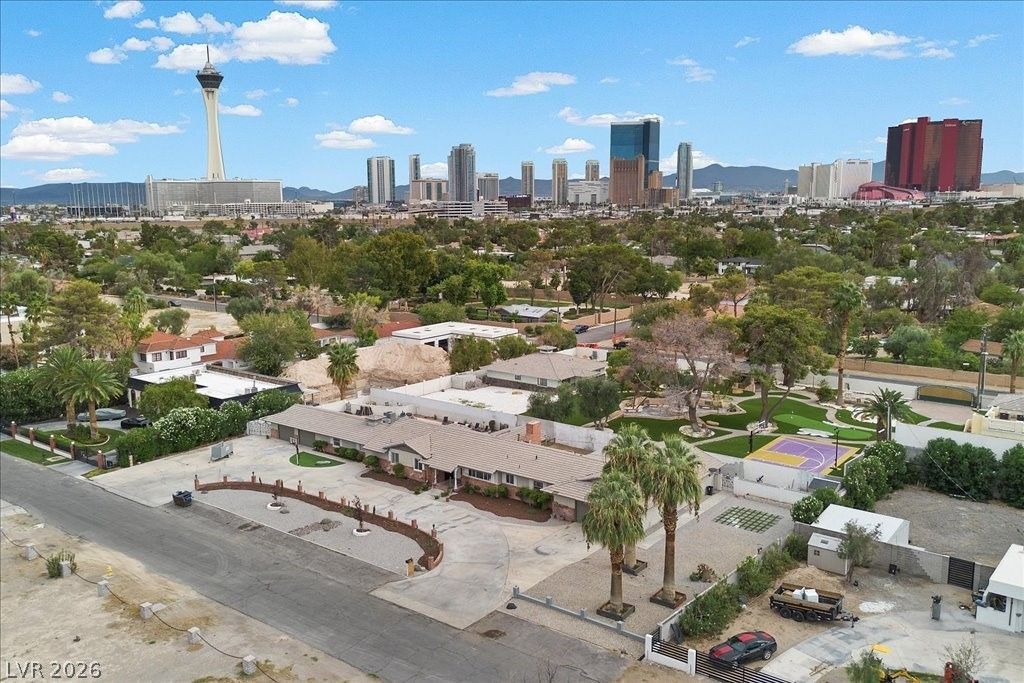 2211 Edgewood Avenue, Las Vegas, NV 89102
