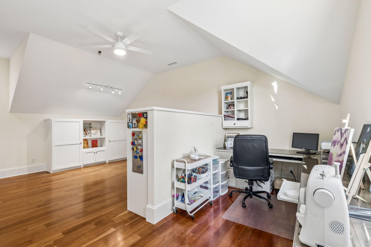 401 Creek Landing Street Photo 106