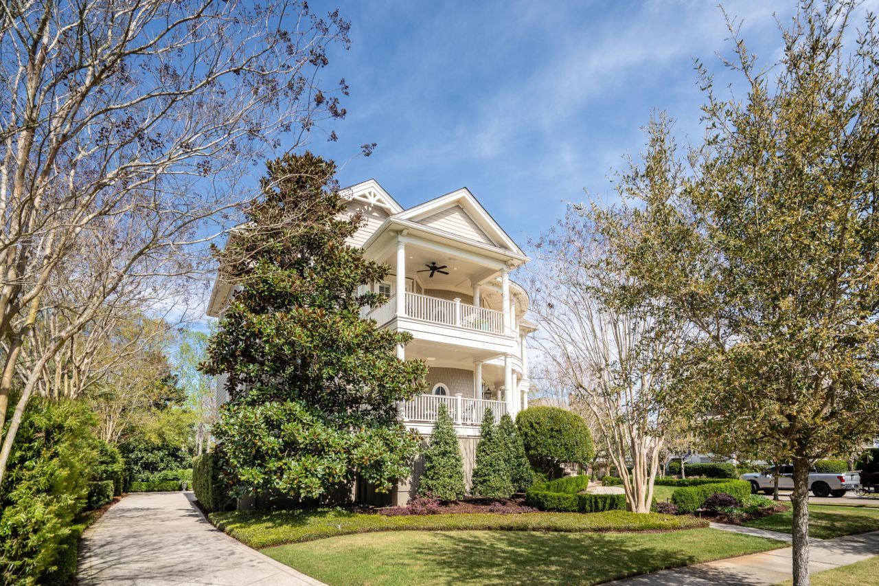 401 Creek Landing Street Photo 113