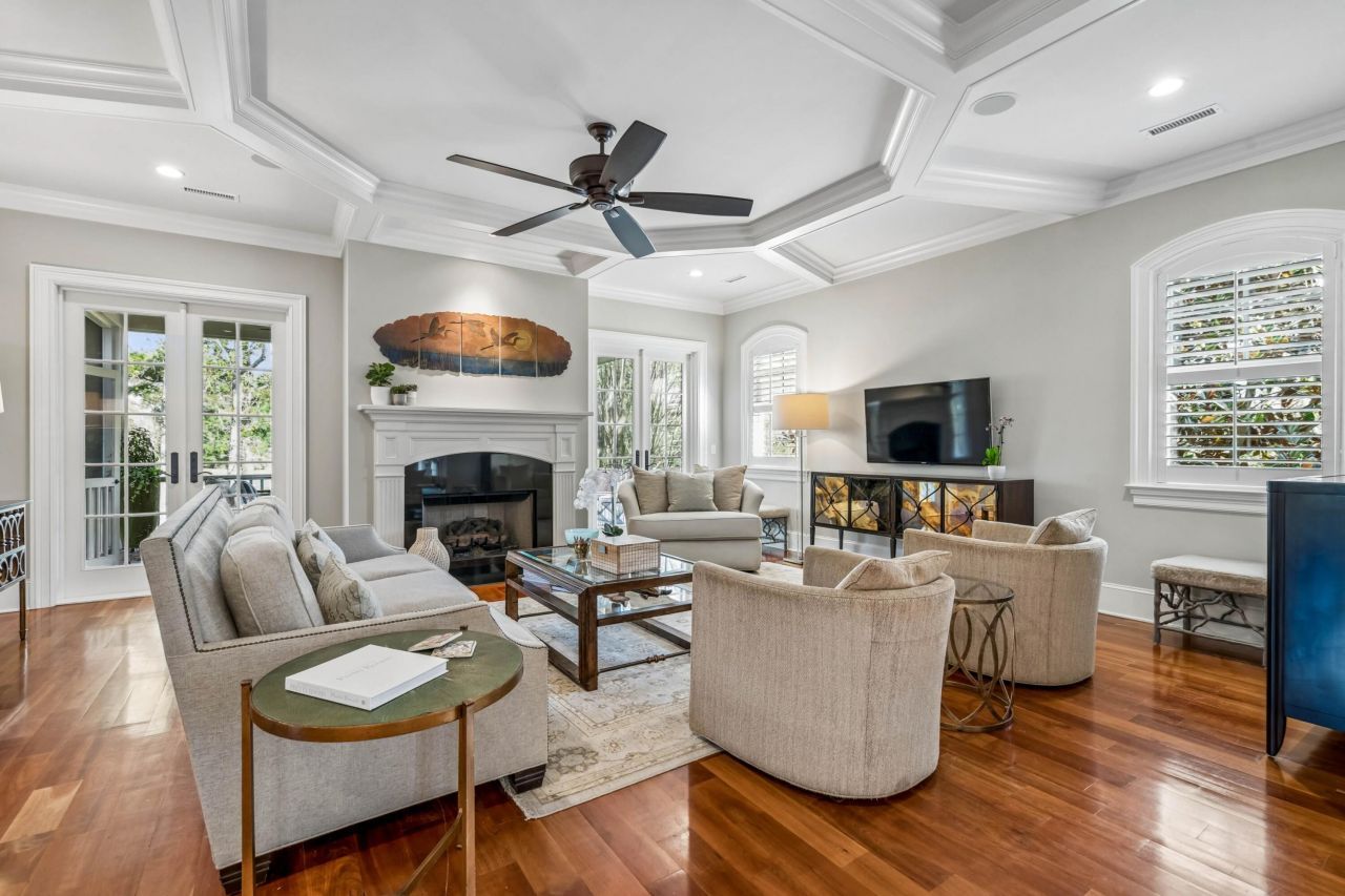 401 Creek Landing Street Photo 22