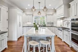 401 Creek Landing Street photo 4