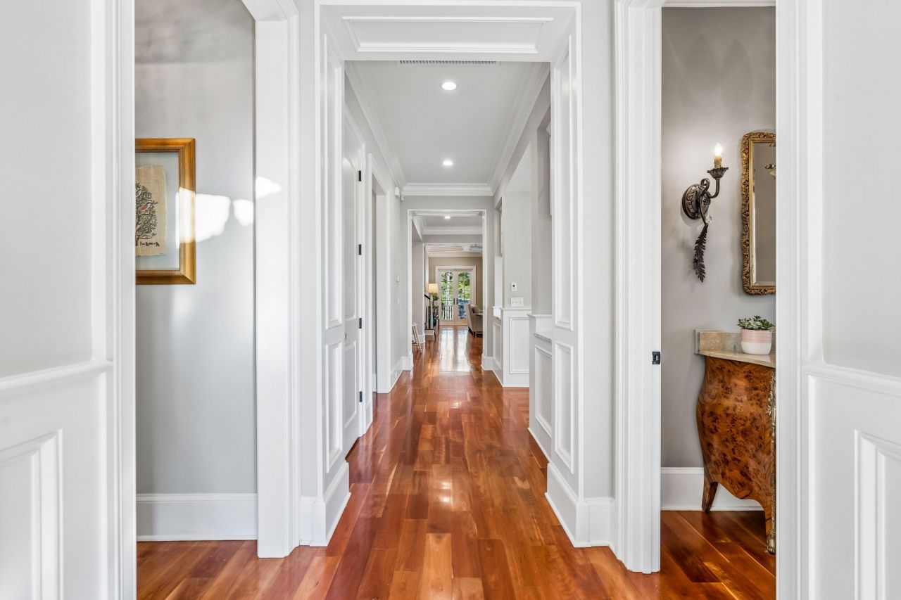 401 Creek Landing Street Photo 56