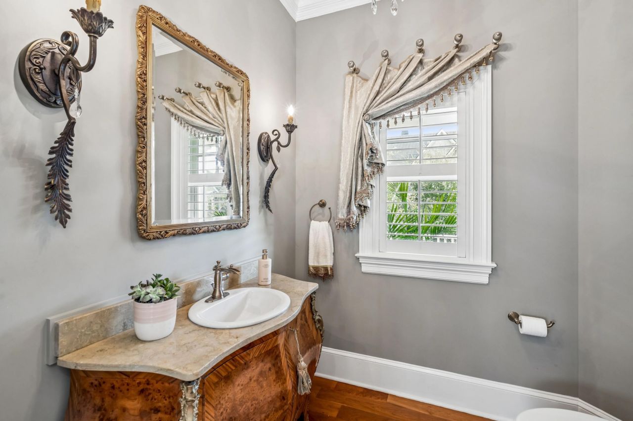 401 Creek Landing Street Photo 57