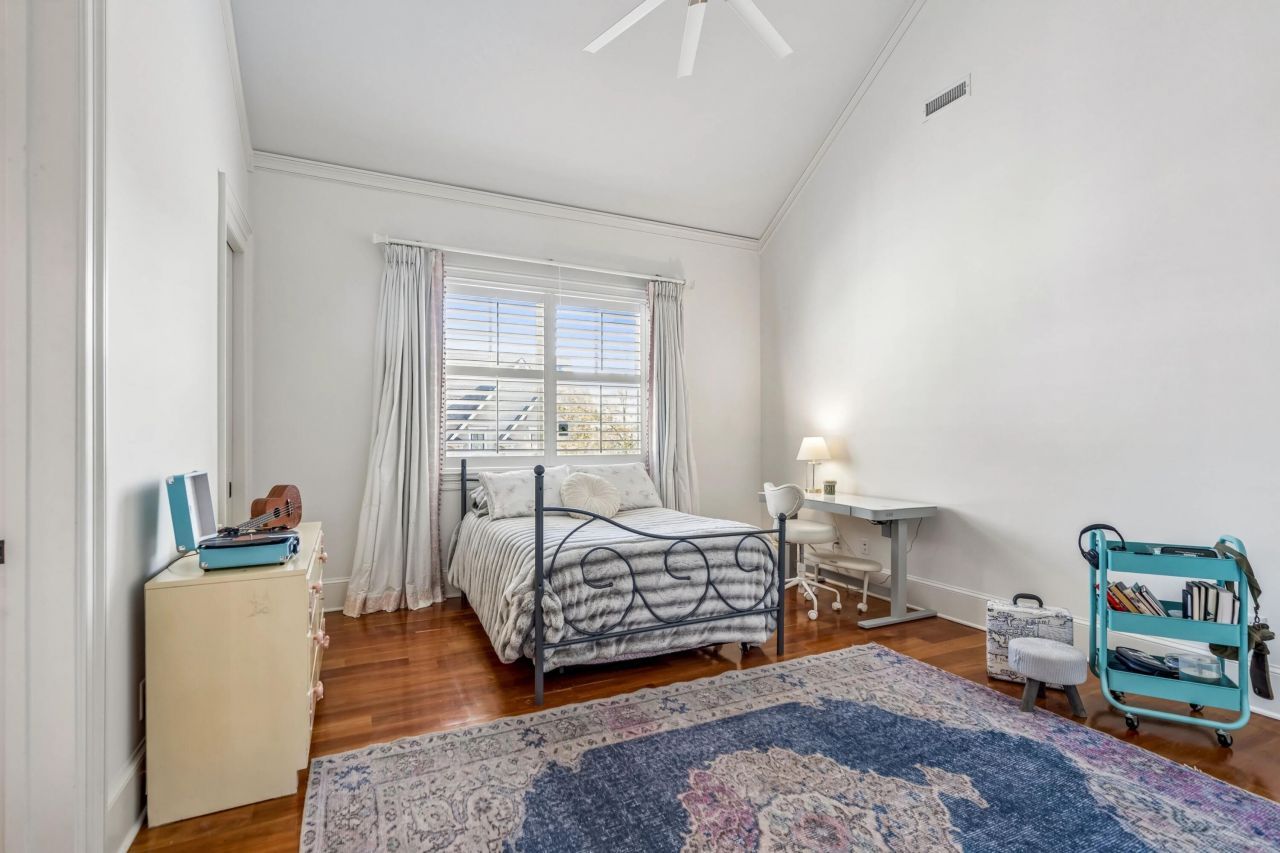 401 Creek Landing Street Photo 97