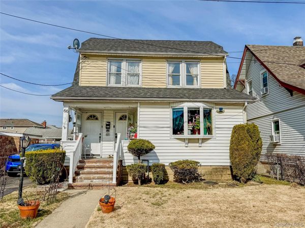 Valley Stream, NY 11580