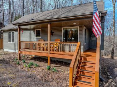 520 Hemlock Circle, Terra Alta, WV 26764