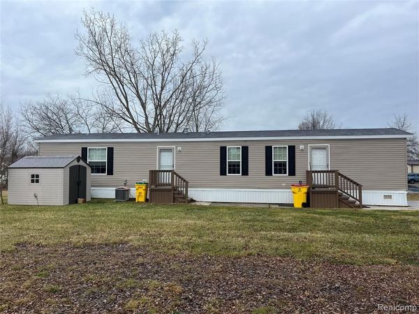 52930 Van Buren Court, Chesterfield Twp, MI 48051