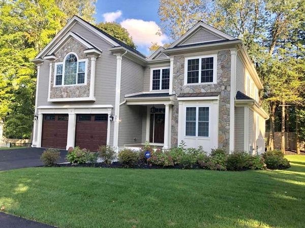 301 Linden St, Wellesley, MA 02481