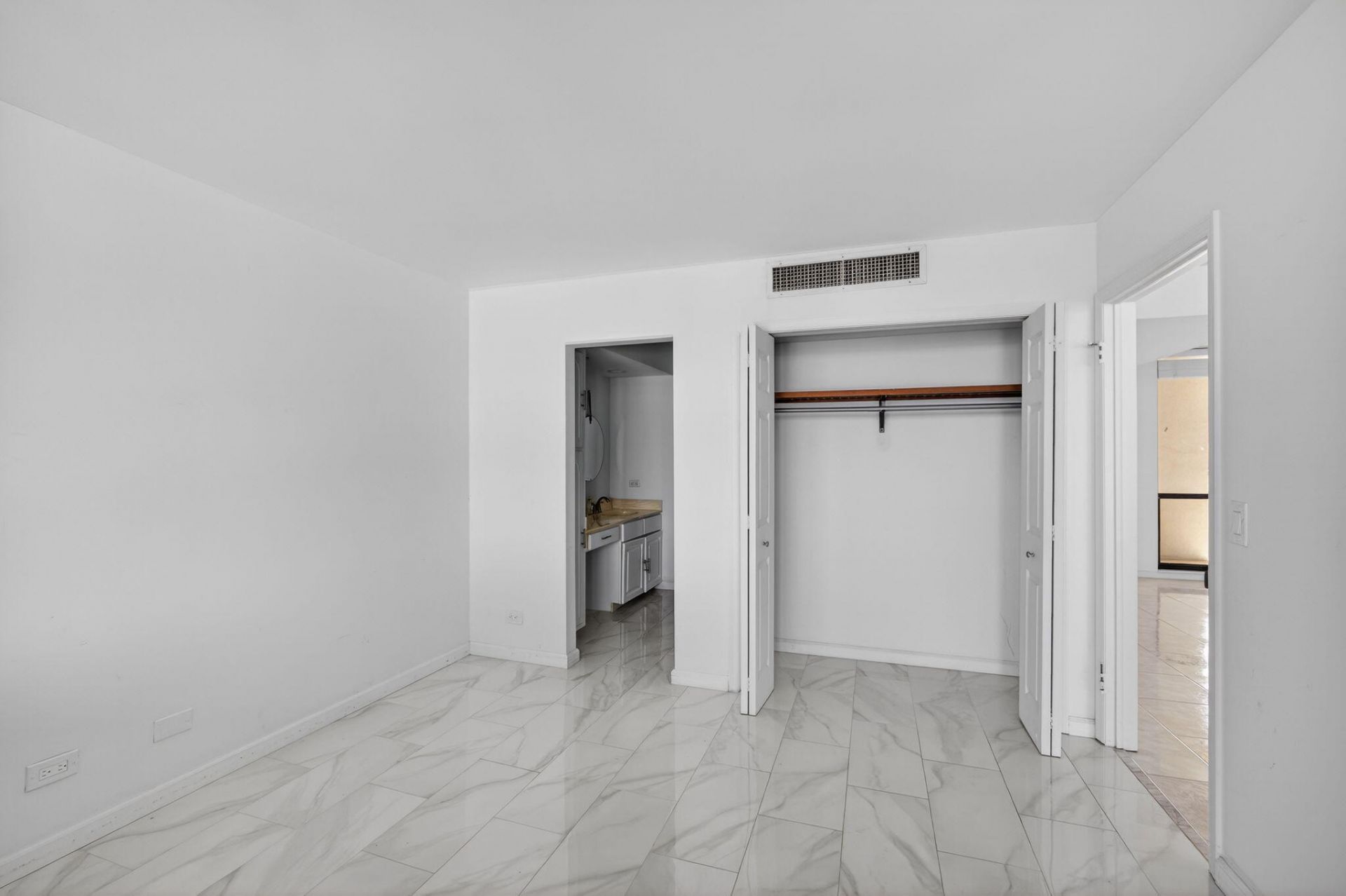 134 Lakeshore Drive, Unit T14, North Palm Beach, FL 33408 Photo