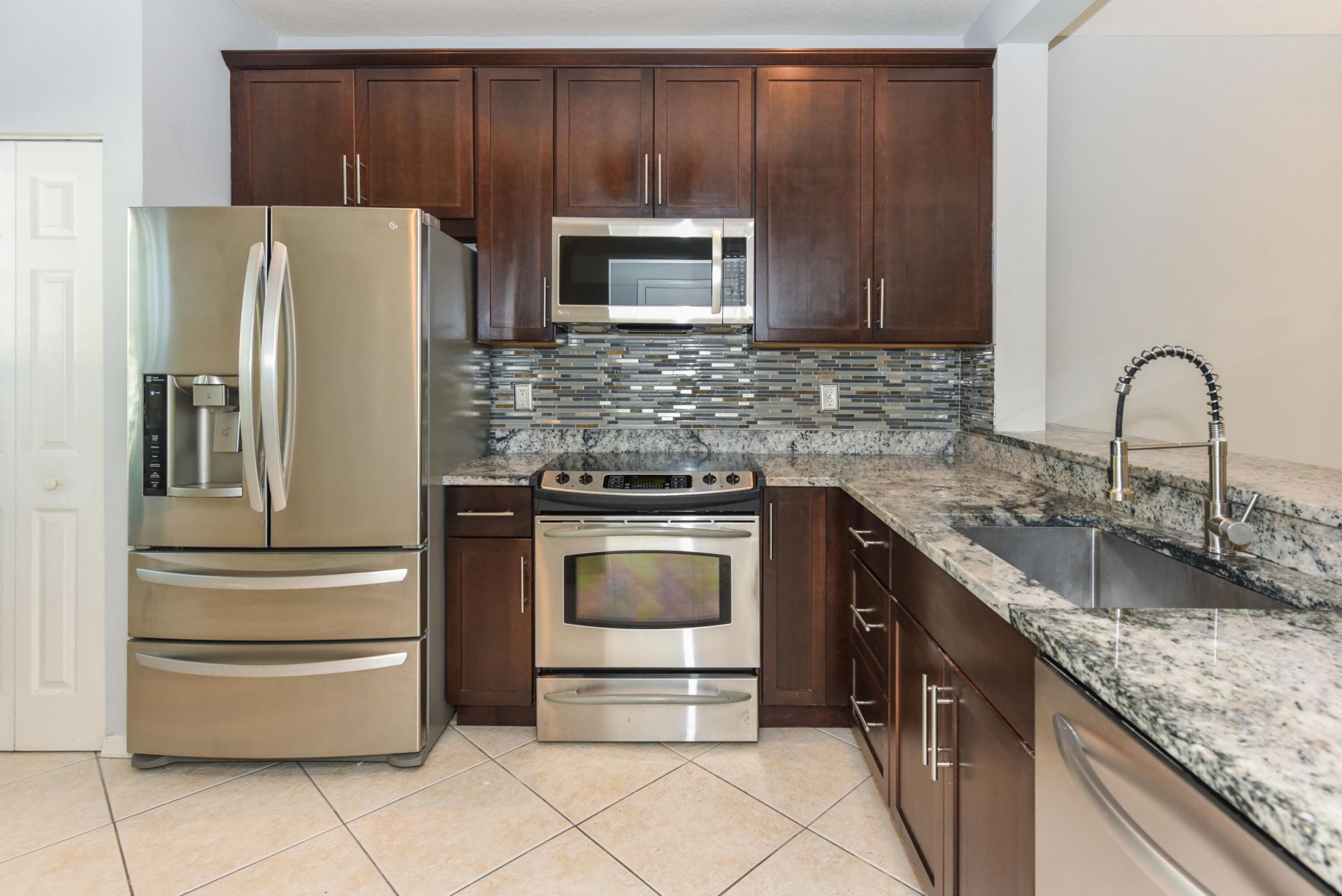 6437 Park Lake Circle, Boynton Beach, FL 33437 Photo