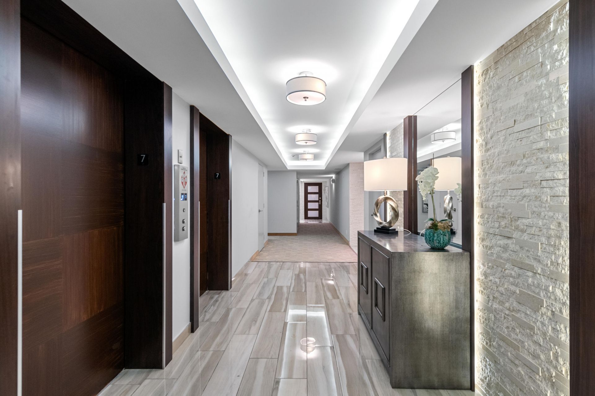 777 NE Bayshore Drive, Unit 705, Fort Lauderdale, FL 33304 Photo