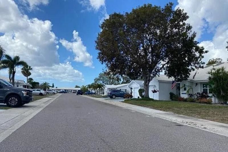 4212 Neil Lane , Other Florida, FL 34208 Photo