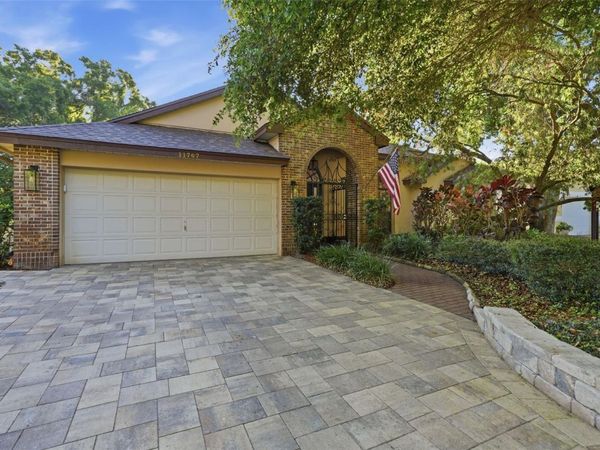 11767 ASHLEY COURT, SEMINOLE, FL 33772