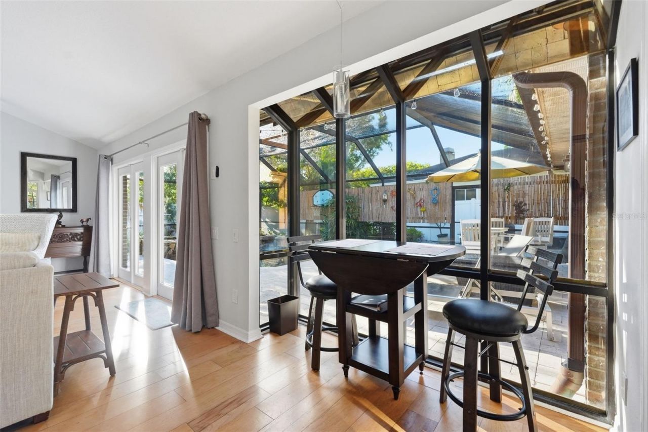 11767 Ashley Court, Seminole, FL 33772 Photo