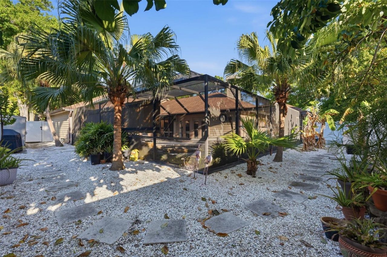 11767 Ashley Court, Seminole, FL 33772 Photo