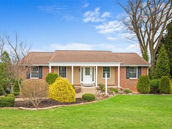 1587 Ashlawn Dr, Pittsburgh, PA 15241