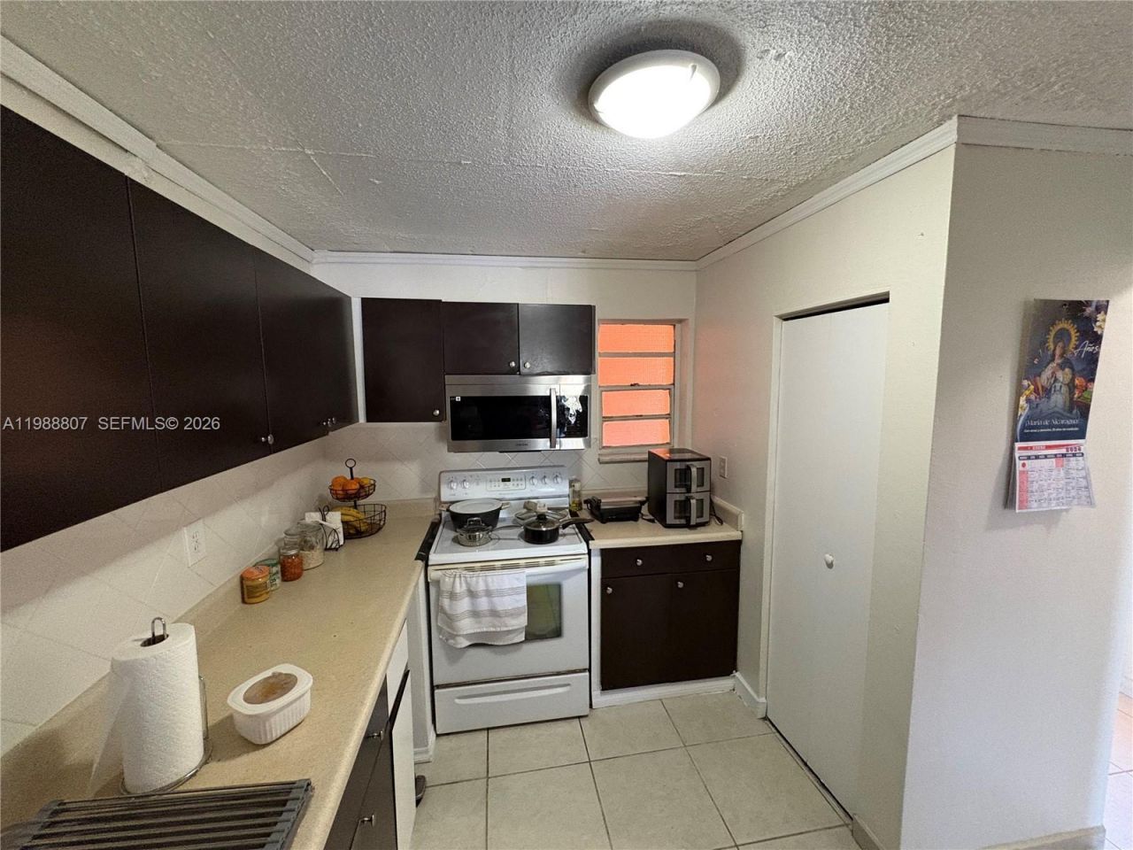 1950 W 56th St, Unit 2309D, Hialeah, FL 33012 Photo