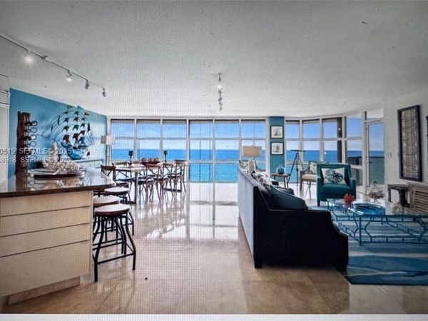 6423 Collins Ave , Unit 1605, Miami Beach, FL 33141