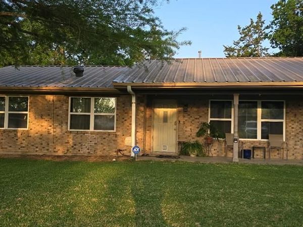 208 Mill Street, Lone Oak, TX 75453