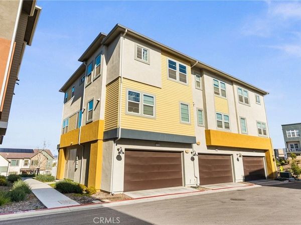 27113 Valley Oak Pl, Valencia, CA 91381