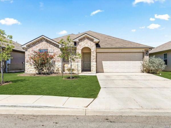 763 Armadillo, Seguin, TX 78155