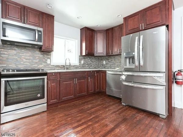 202 Kerrigan Blvd, Unit 2, Newark, NJ 07106