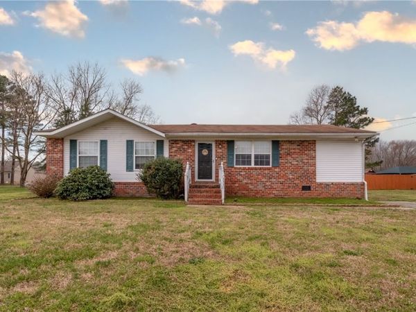 3330 Mattaponi Avenue , West Point, VA 23181
