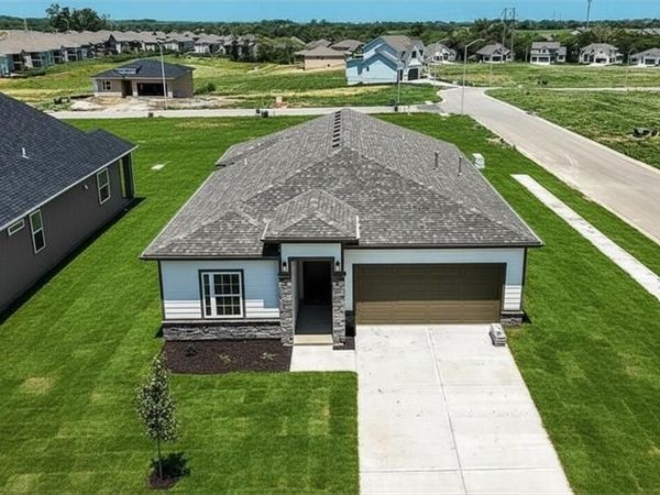 32727 W 176th Terrace, Gardner, KS 66030
