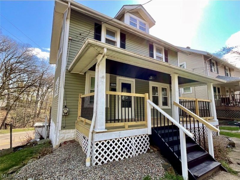 569 Barwell Street, Akron, OH 44303 Photo 1