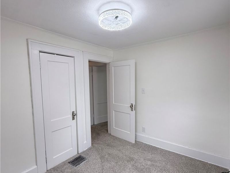 569 Barwell Street, Akron, OH 44303 Photo 10