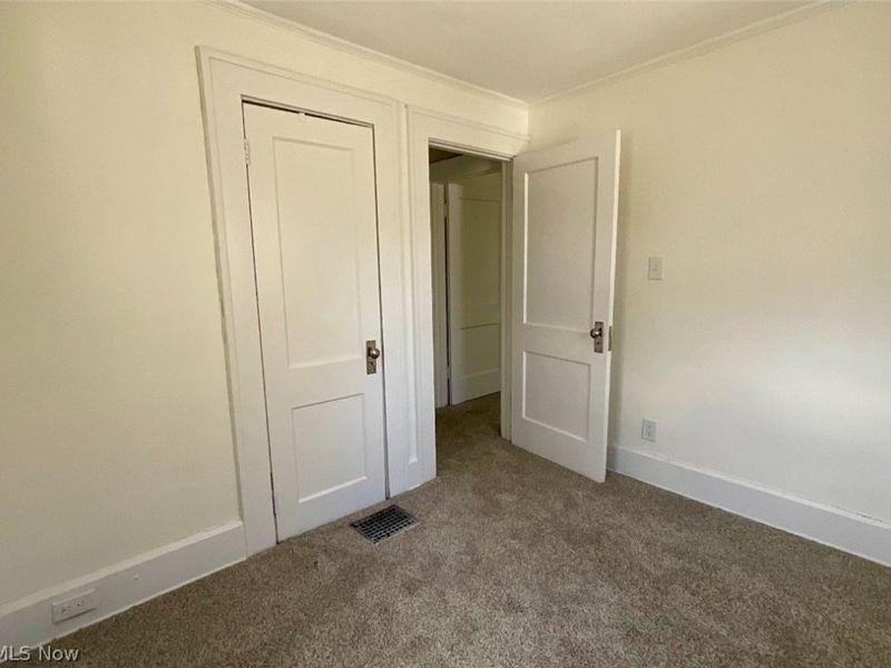 569 Barwell Street, Akron, OH 44303 Photo 16