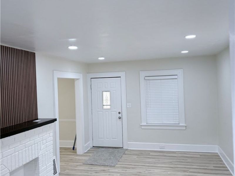 569 Barwell Street, Akron, OH 44303 Photo 3