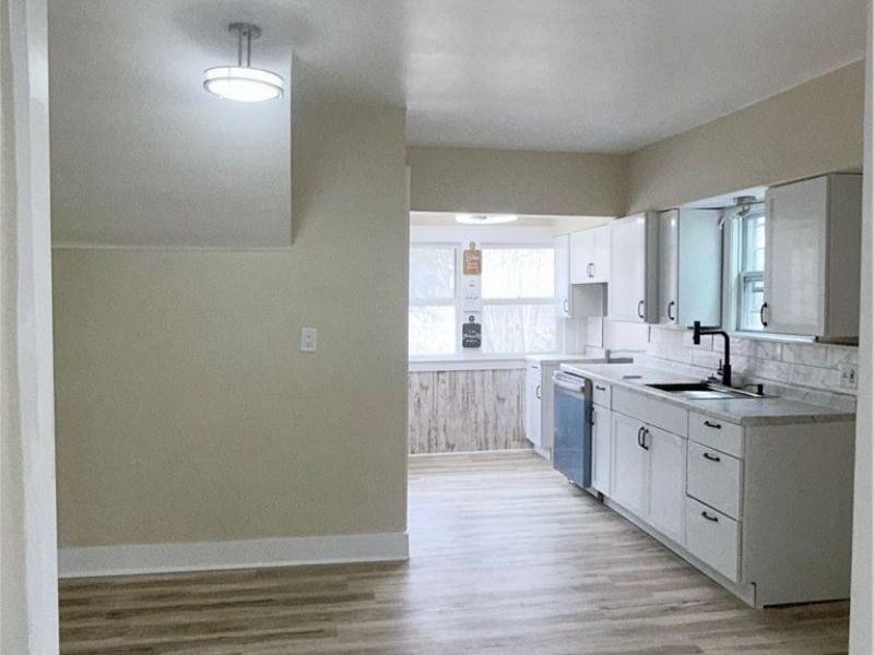 569 Barwell Street, Akron, OH 44303 Photo 7