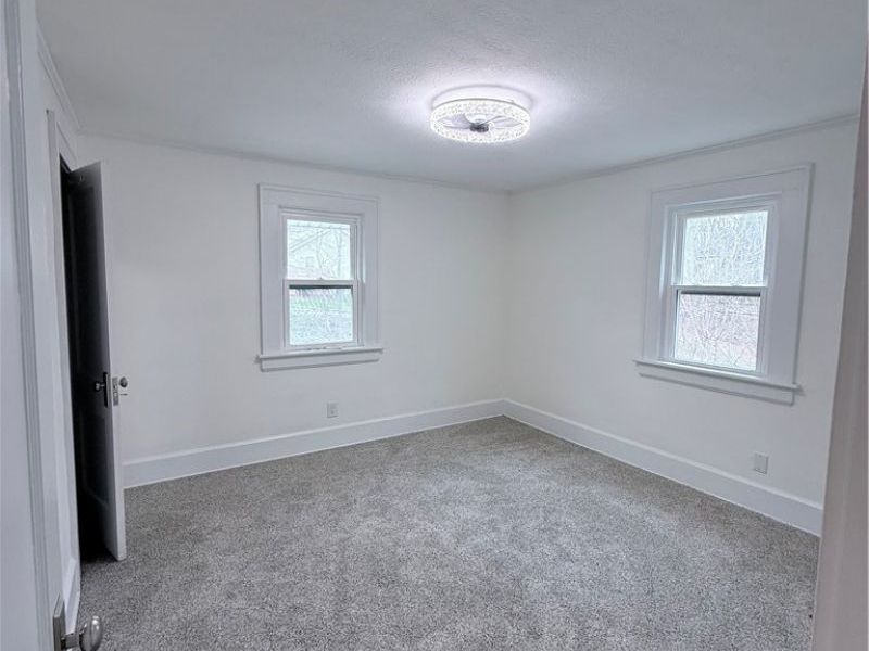 569 Barwell Street, Akron, OH 44303 Photo 9