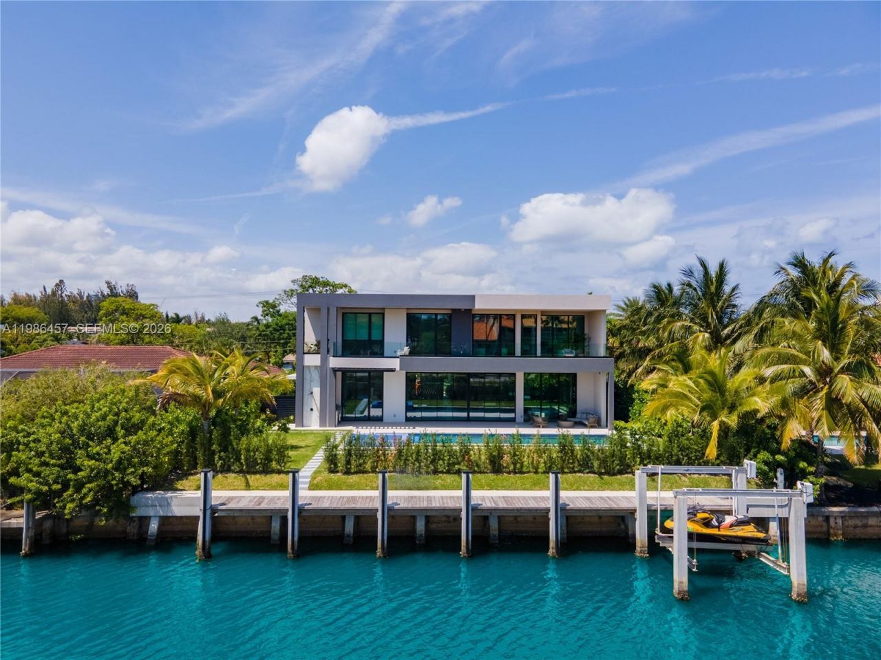 493 Holiday Dr , Hallandale Beach, FL 33009 Photo