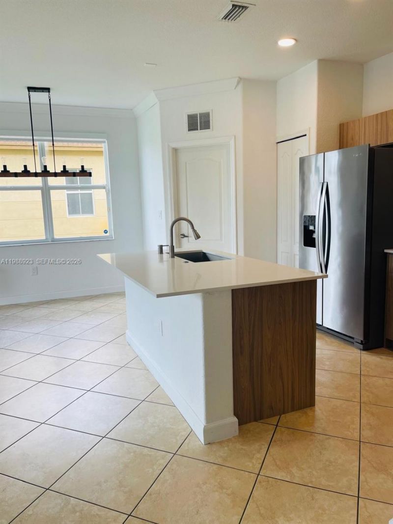 8666 NW 109th Ct, Unit 8666, Doral, FL 33178 Photo