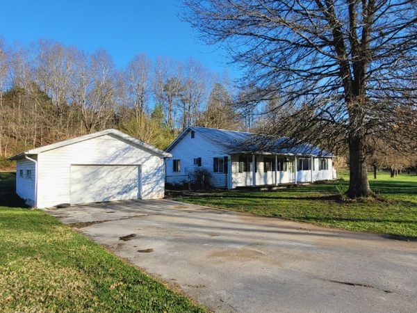 291 Blankenship Road, Hinton, WV 25951