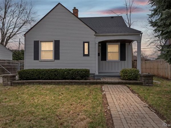 516 E Granet Avenue, Hazel Park, MI 48030