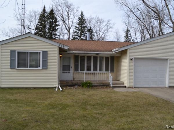 1119 River Valley Dr Drive, Flint Twp, MI 48532