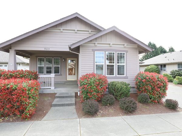 903 Schaefers Lane, Grants Pass, OR 97526