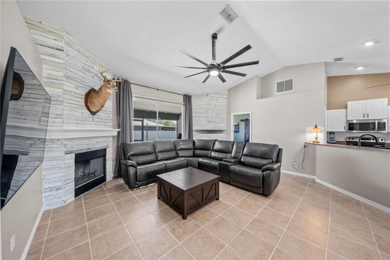 141 Long Pine Drive , Deltona, FL 32725 Photo