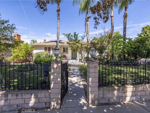 17101 Gault, Lake Balboa, CA 91406